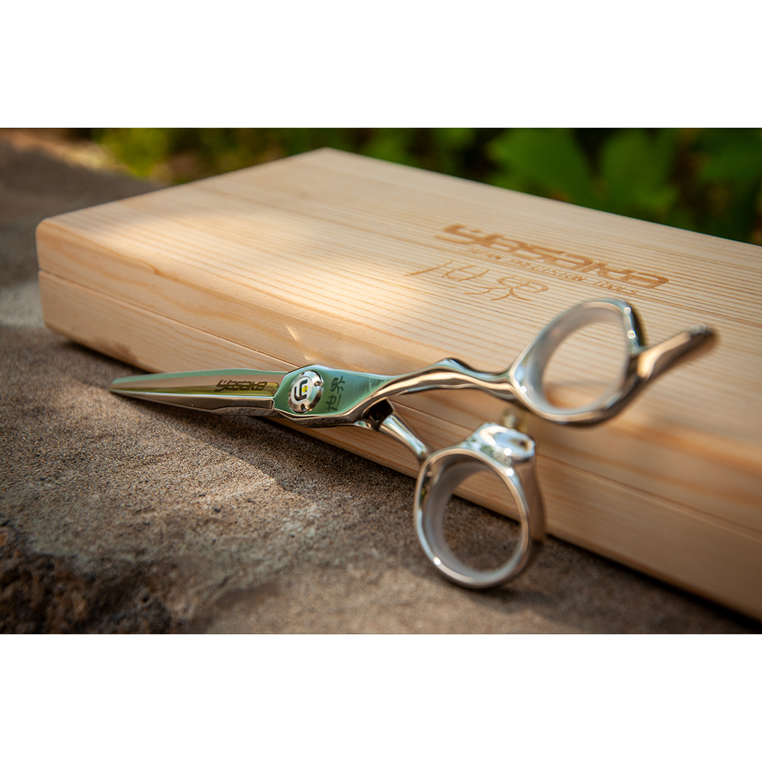 Tijera Yasaka Filo de Navaja Yoru (51)